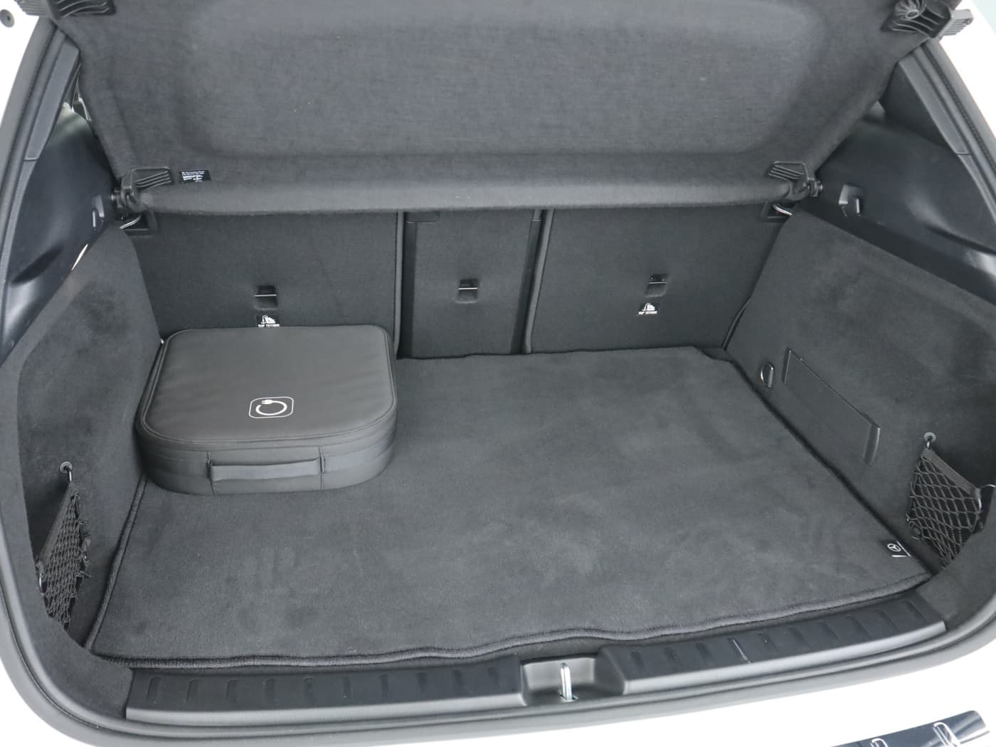 Mercedes-Benz EQA 350 4M Bild 23