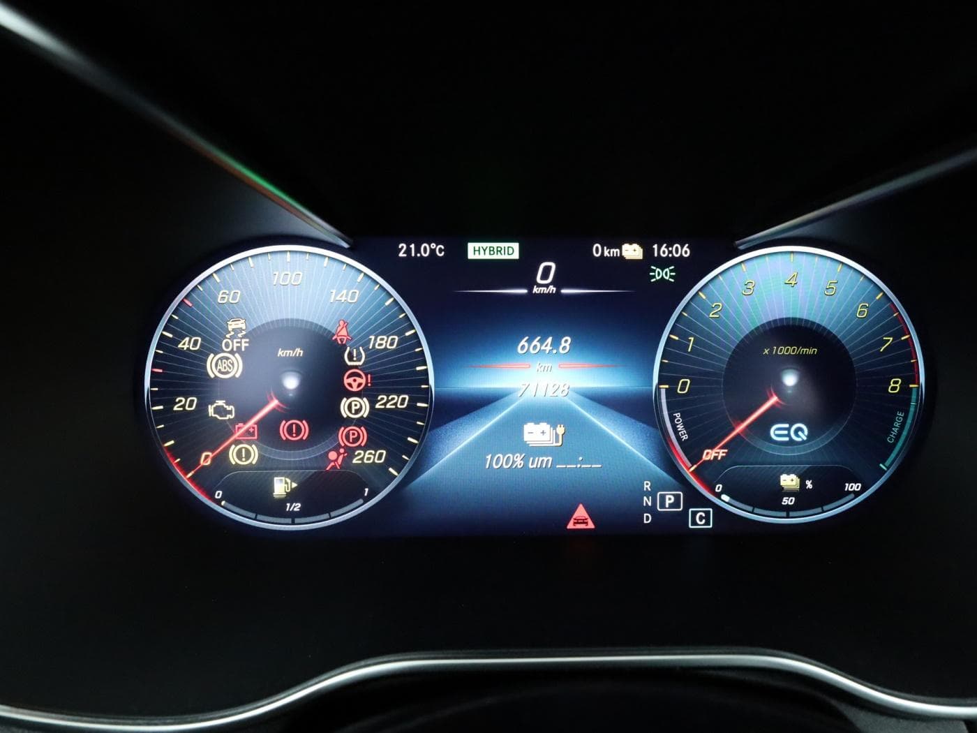 Mercedes-Benz C 300 e T Bild 12