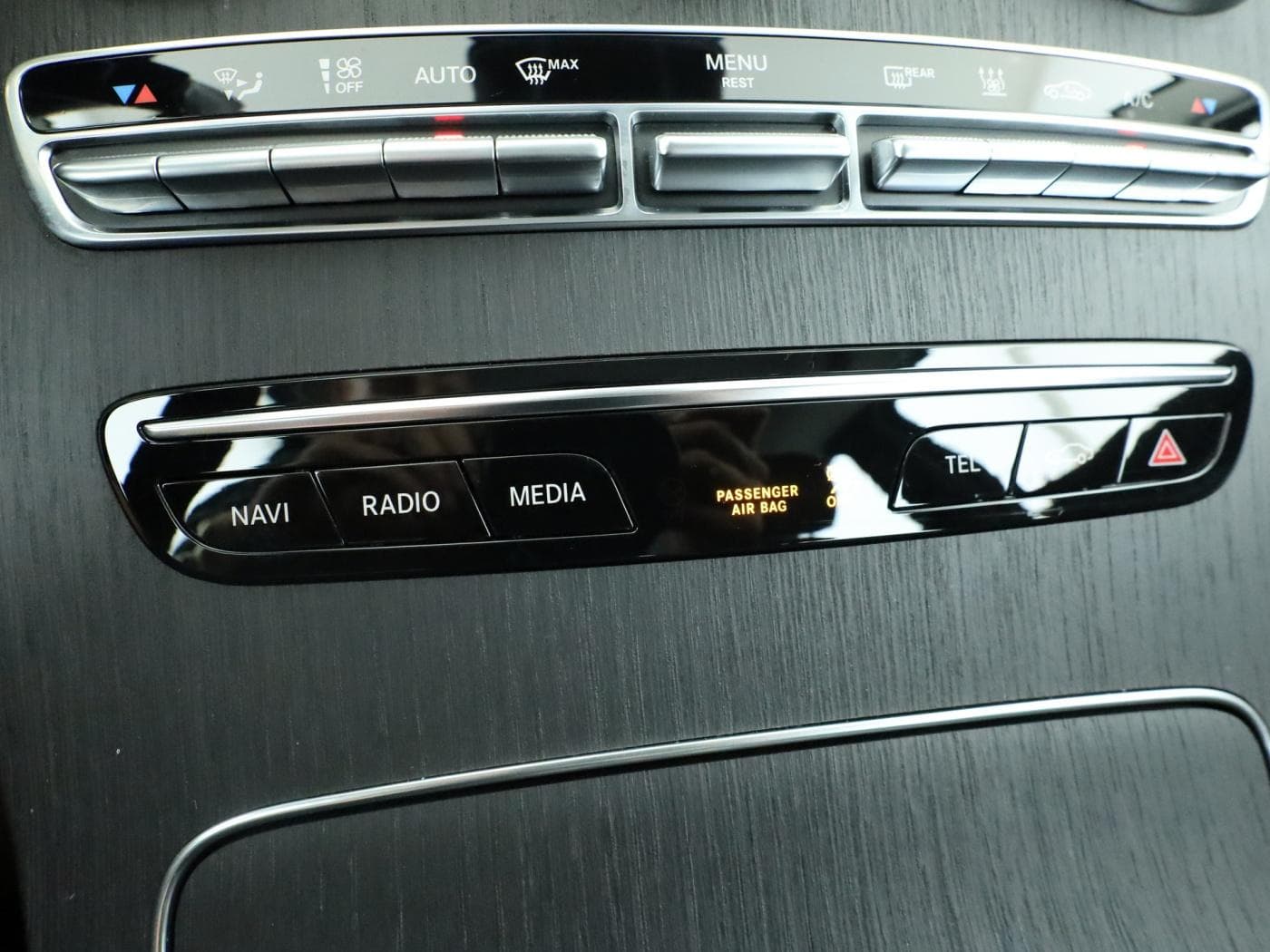 Mercedes-Benz C 300 e T Bild 14