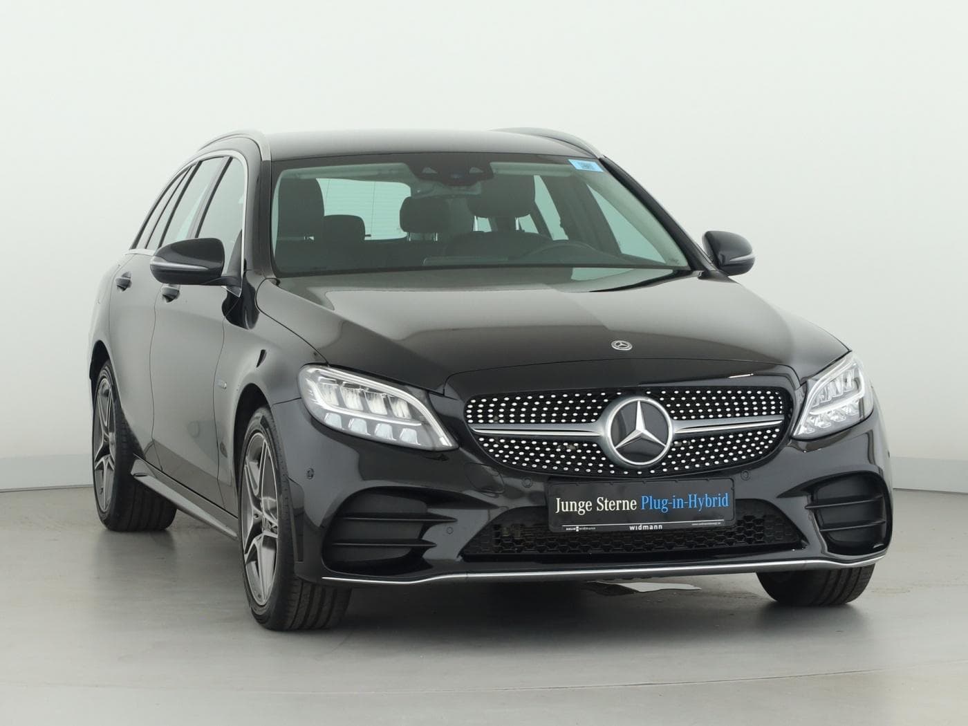 Mercedes-Benz C 300 e T Bild 3