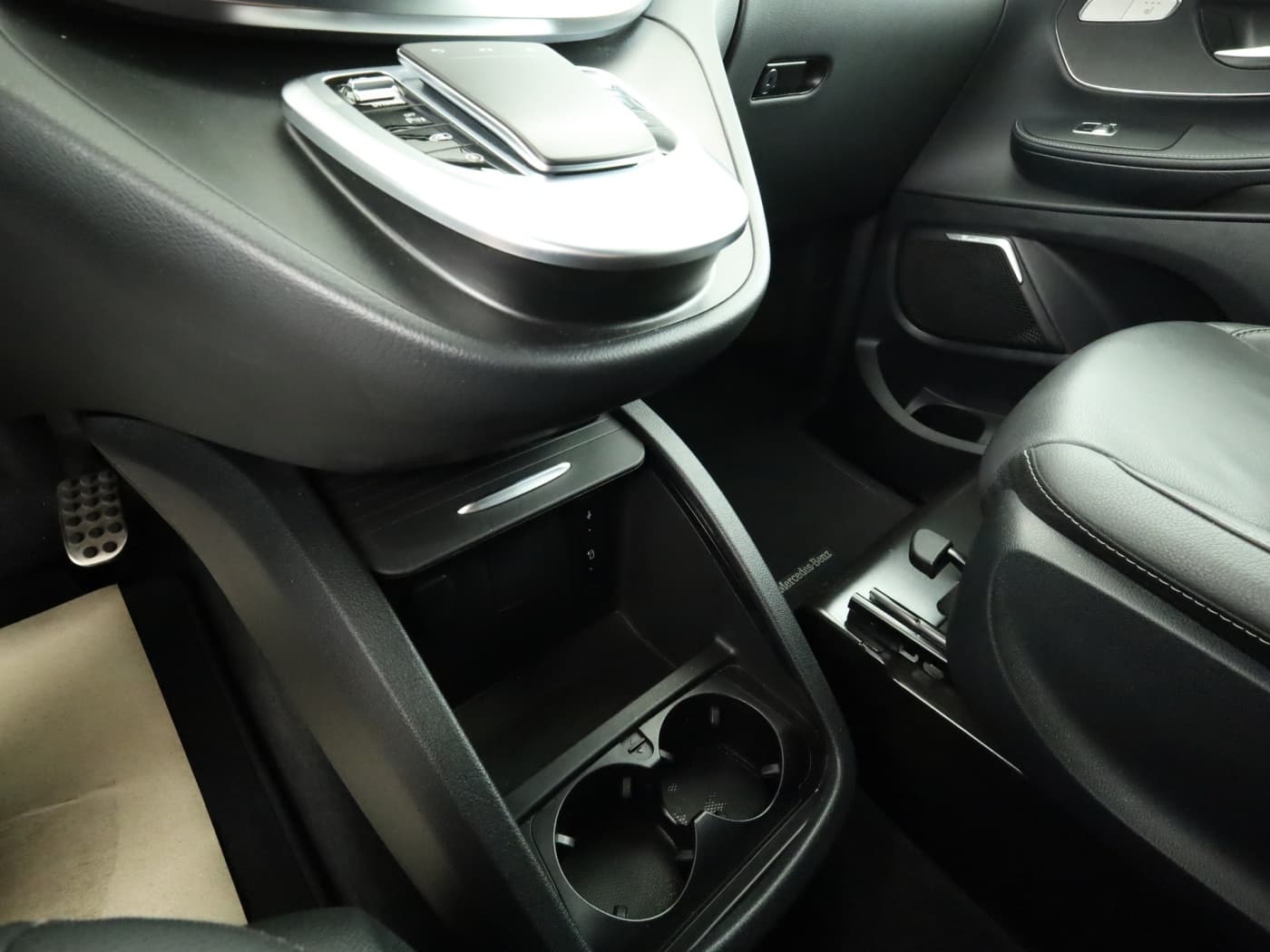 Mercedes-Benz V 300 d AMG-Line Lang Bild 15