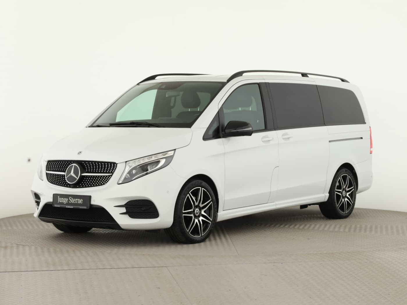 Mercedes-Benz V 300 d AMG-Line Lang Bild 5