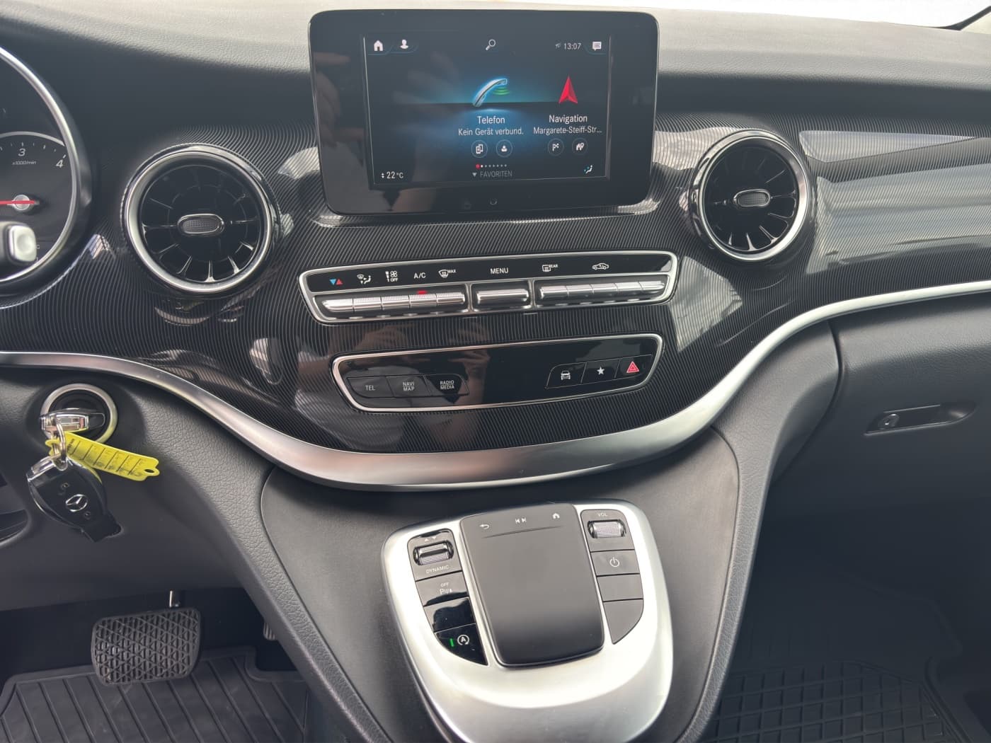 Mercedes-Benz V 220 d RISE Lang Bild 12