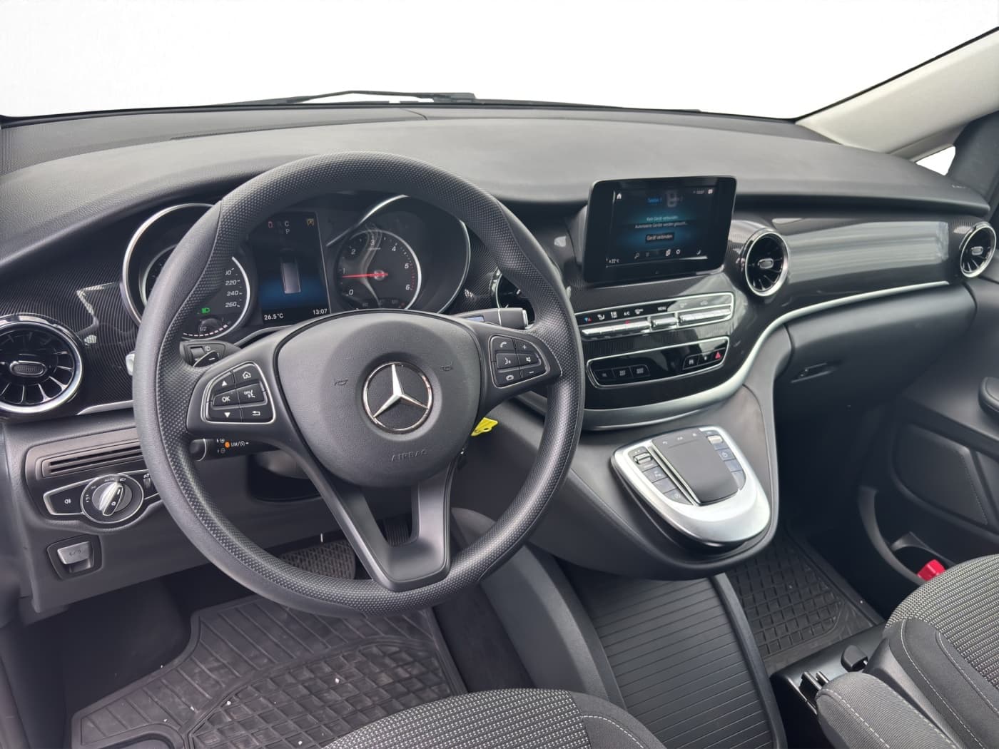 Mercedes-Benz V 220 d RISE Lang Bild 9