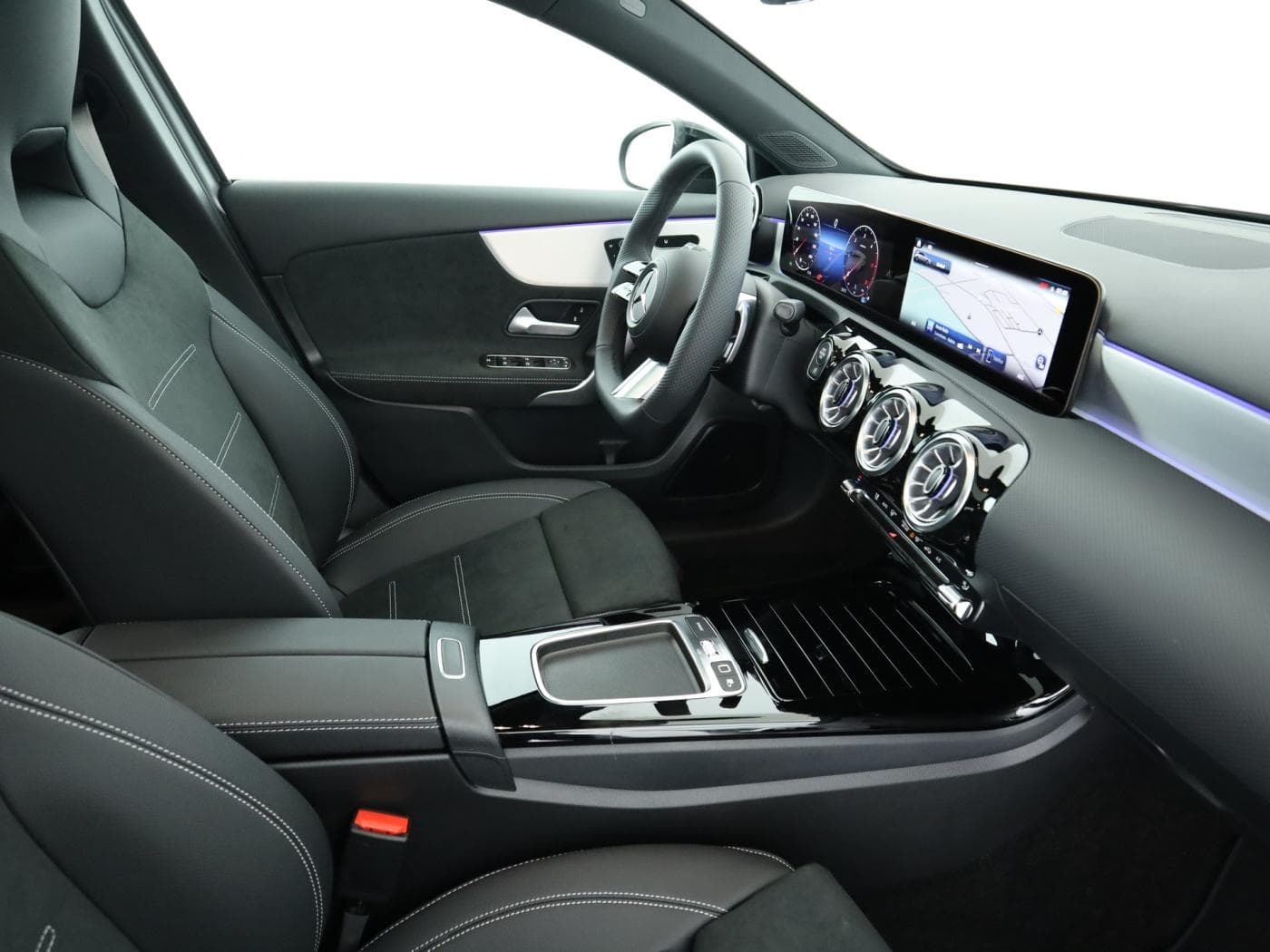 Mercedes-Benz A 220 d Bild 17