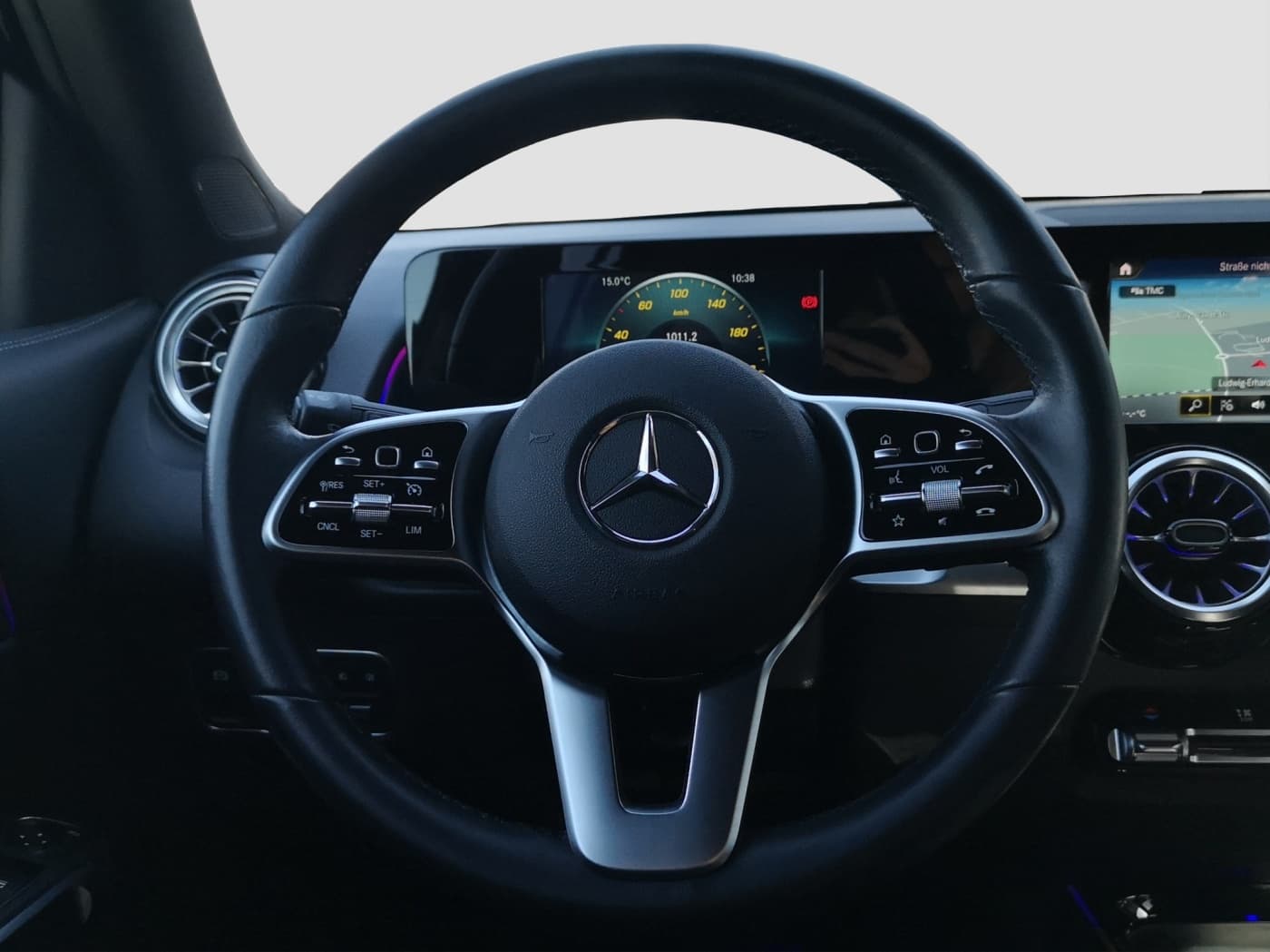 Mercedes-Benz GLB 220 d Bild 10