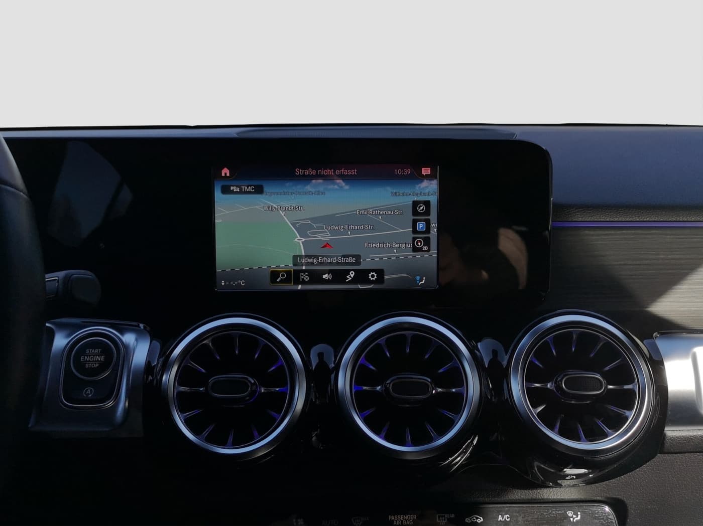 Mercedes-Benz GLB 220 d Bild 12