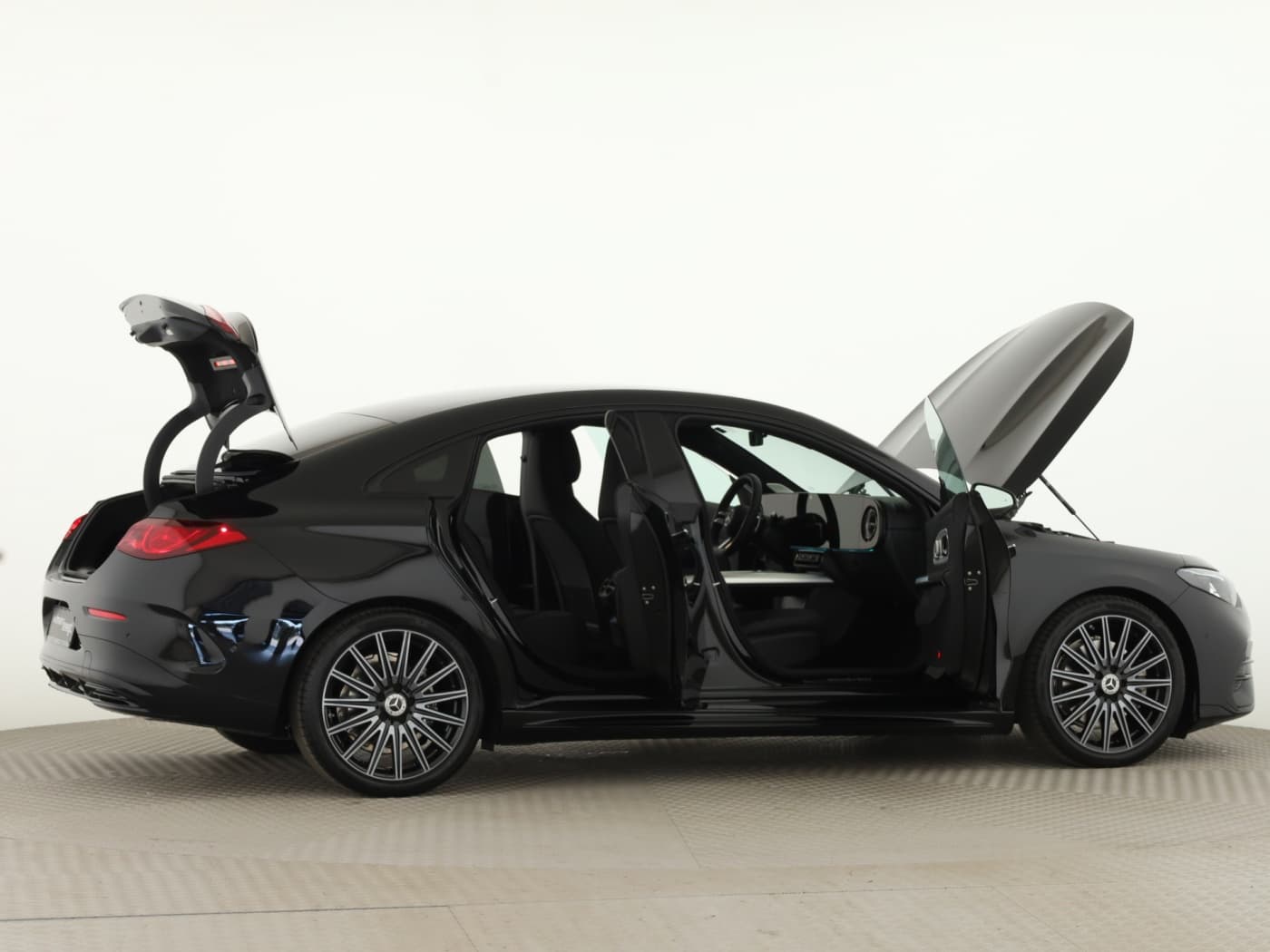 Mercedes-Benz CLA 220 4MATIC Bild 8