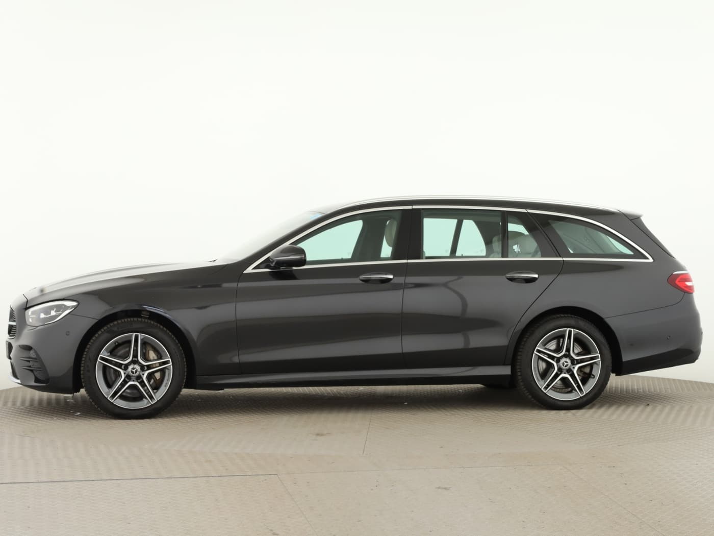 Mercedes-Benz E 300 de 4M T Bild 7