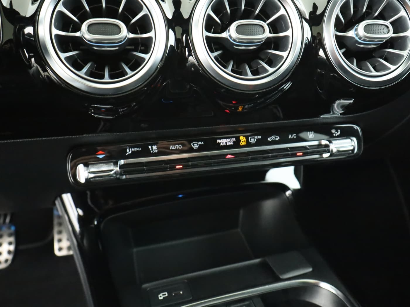 Mercedes-Benz CLA 250 e SB Bild 14