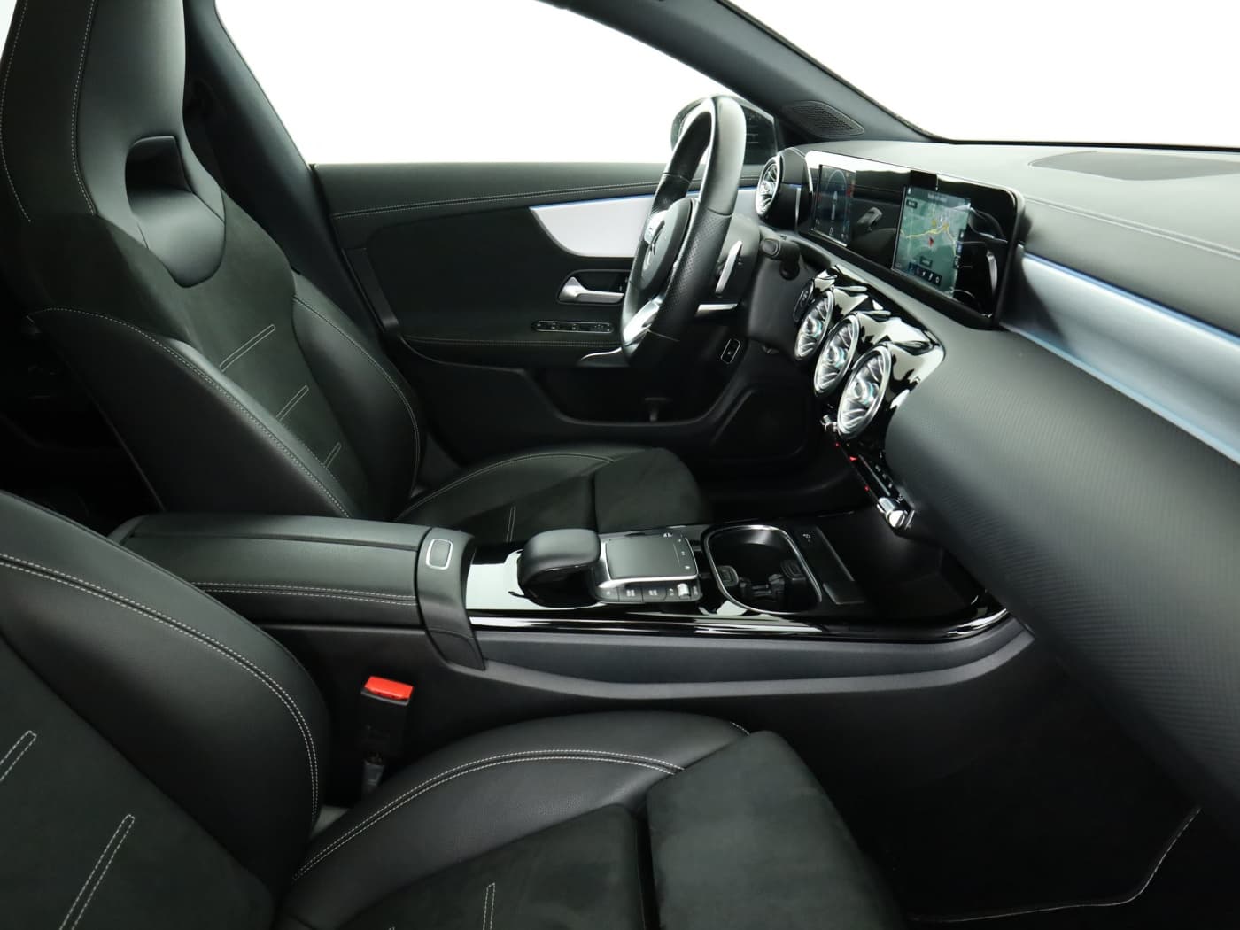 Mercedes-Benz CLA 250 e SB Bild 17