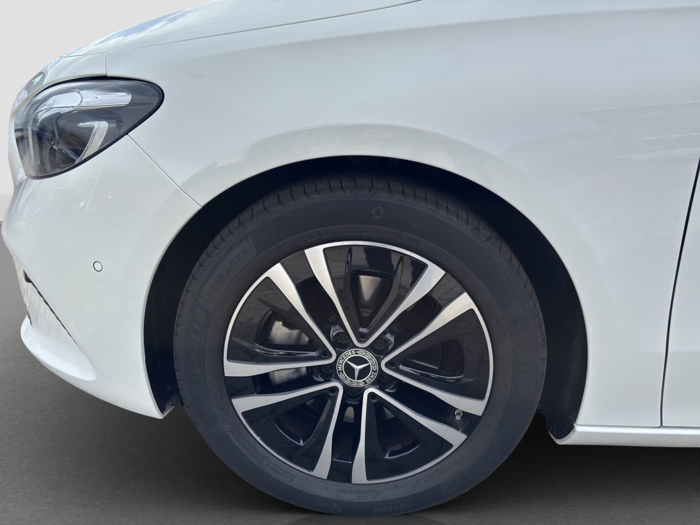 Mercedes-Benz B 180 Bild 19