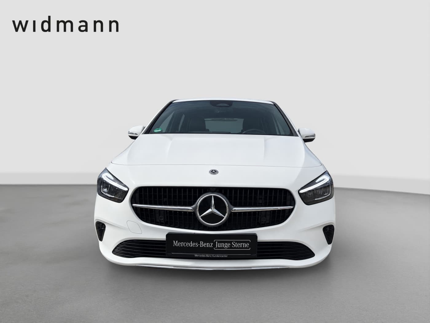 Mercedes-Benz B 180 Bild 2