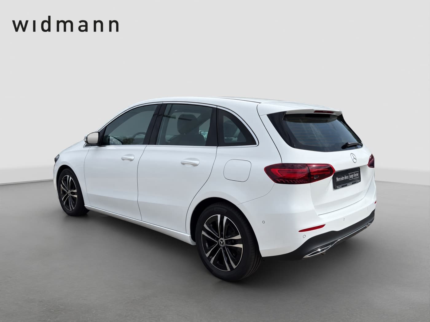 Mercedes-Benz B 180 Bild 8