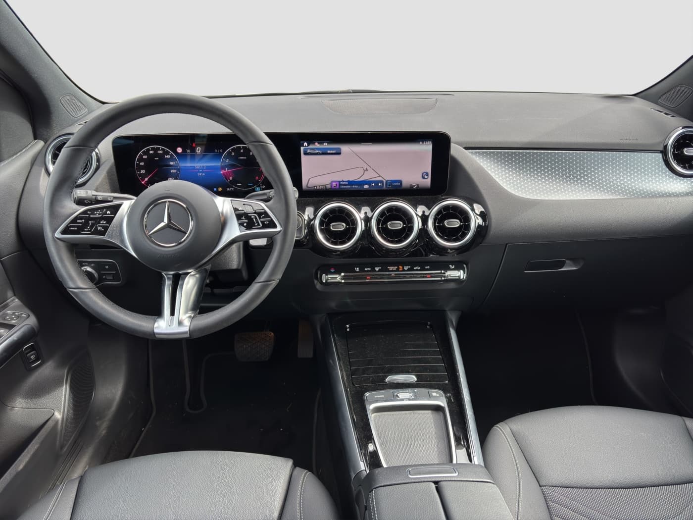 Mercedes-Benz B 180 Bild 9