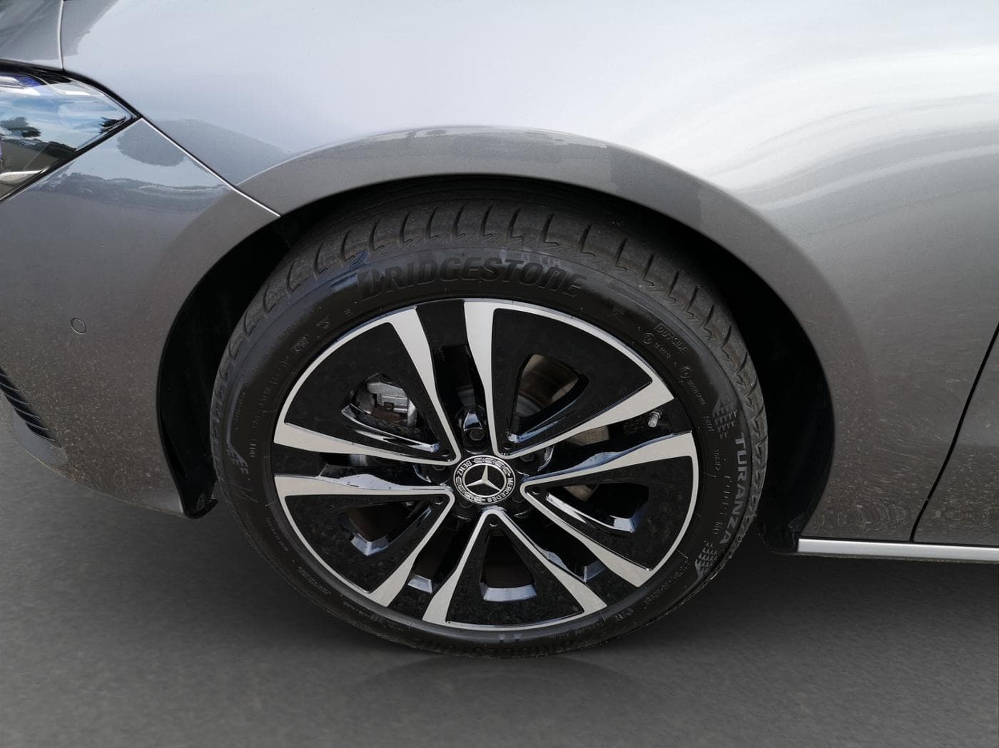 Mercedes-Benz CLA 180 SB Bild 19