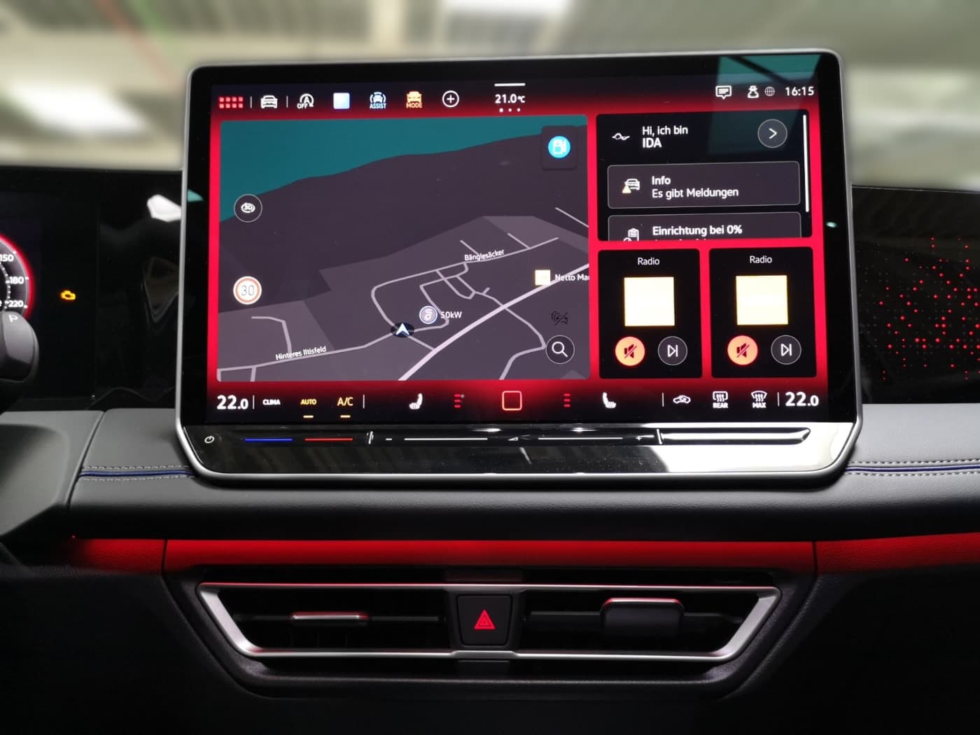 Volkswagen Tiguan R-Line 2.0 l TDI 4MOTION DSG Bild 13