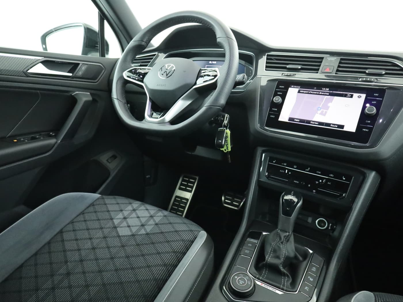 Volkswagen Tiguan 2.0 TDI R-Line 4M Bild 10