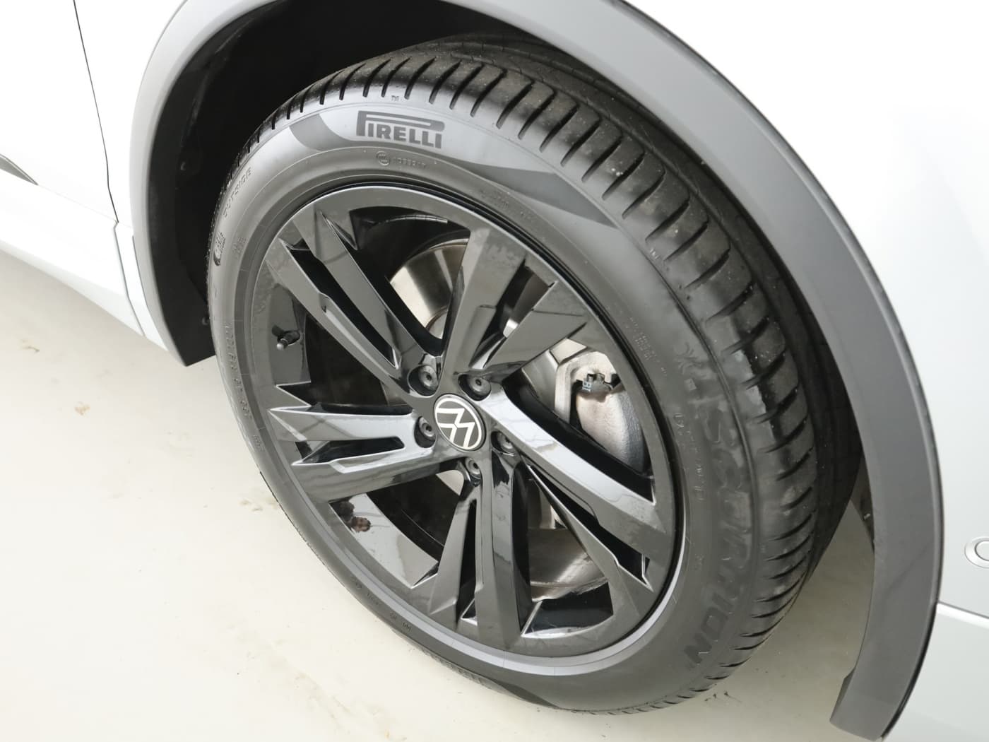 Volkswagen Tiguan 2.0 TDI R-Line 4M Bild 21