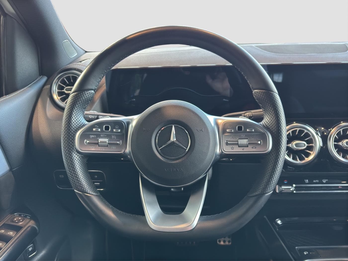 Mercedes-Benz B 180 Bild 10