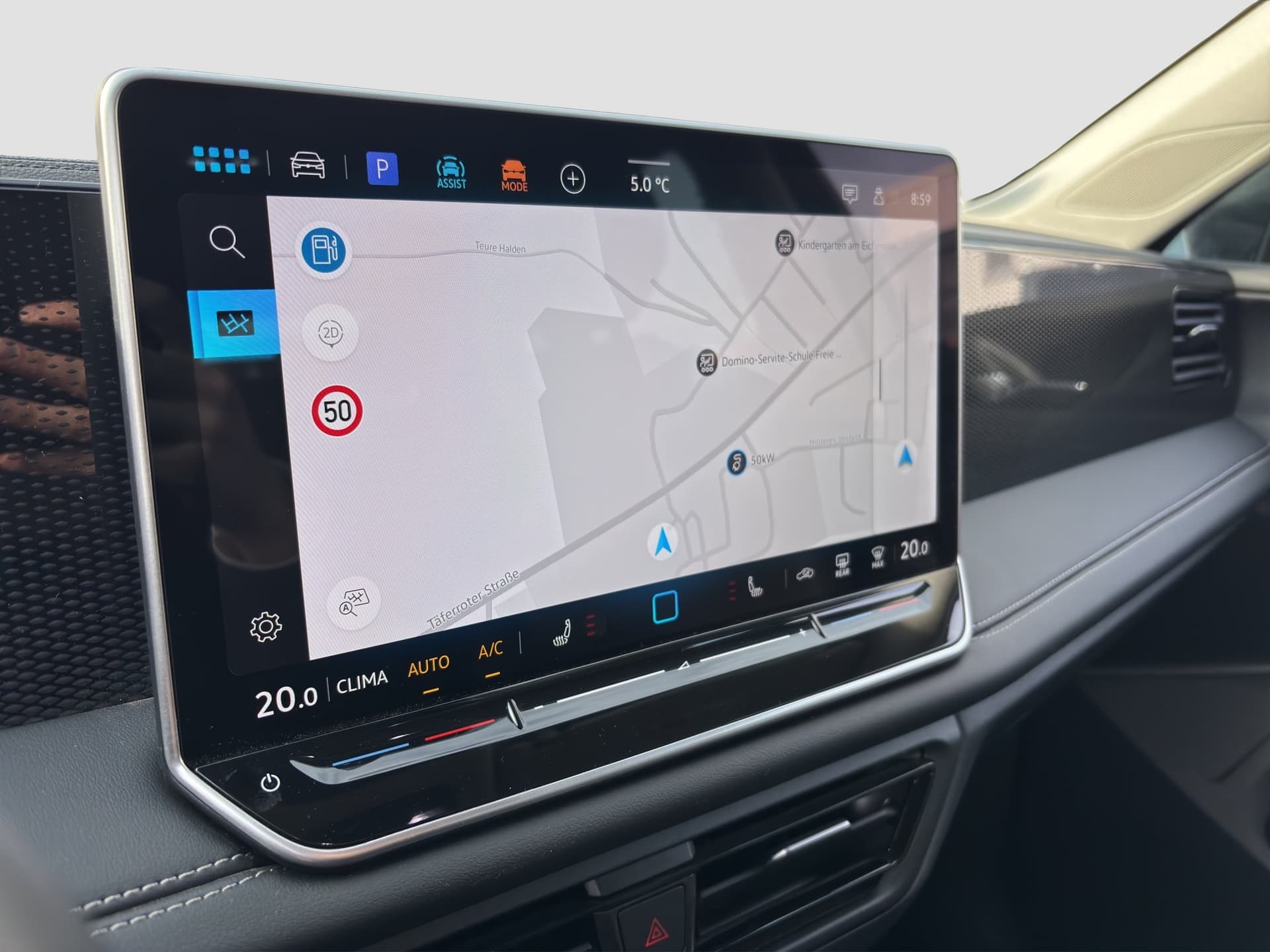 Volkswagen Tiguan Life 2.0 TDI DSG 193 PS AHK ACC Kamera Bild 11