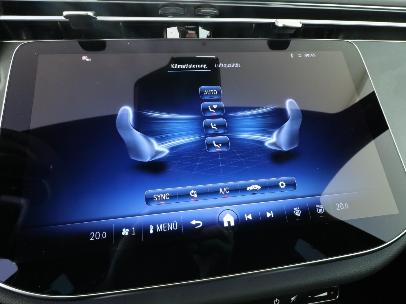 Mercedes-Benz E 220 d T Bild 14