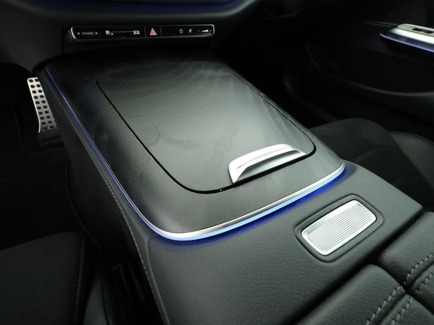 Mercedes-Benz E 220 d T Bild 15