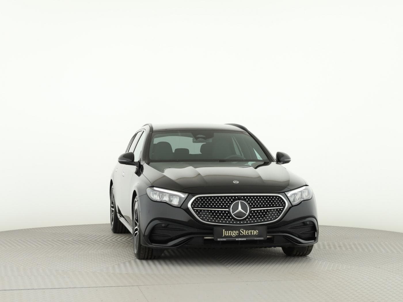 Mercedes-Benz E 220 d T Bild 3