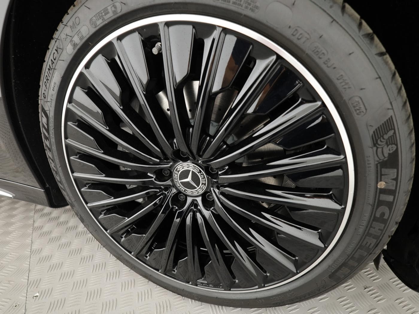 Mercedes-Benz E 450 d 4MATIC T-Modell Bild 22