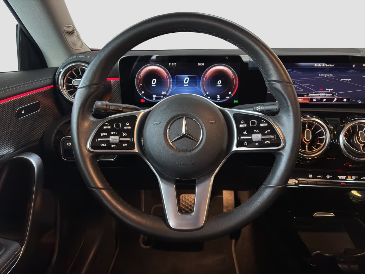 Mercedes-Benz CLA 200 d SB Bild 10