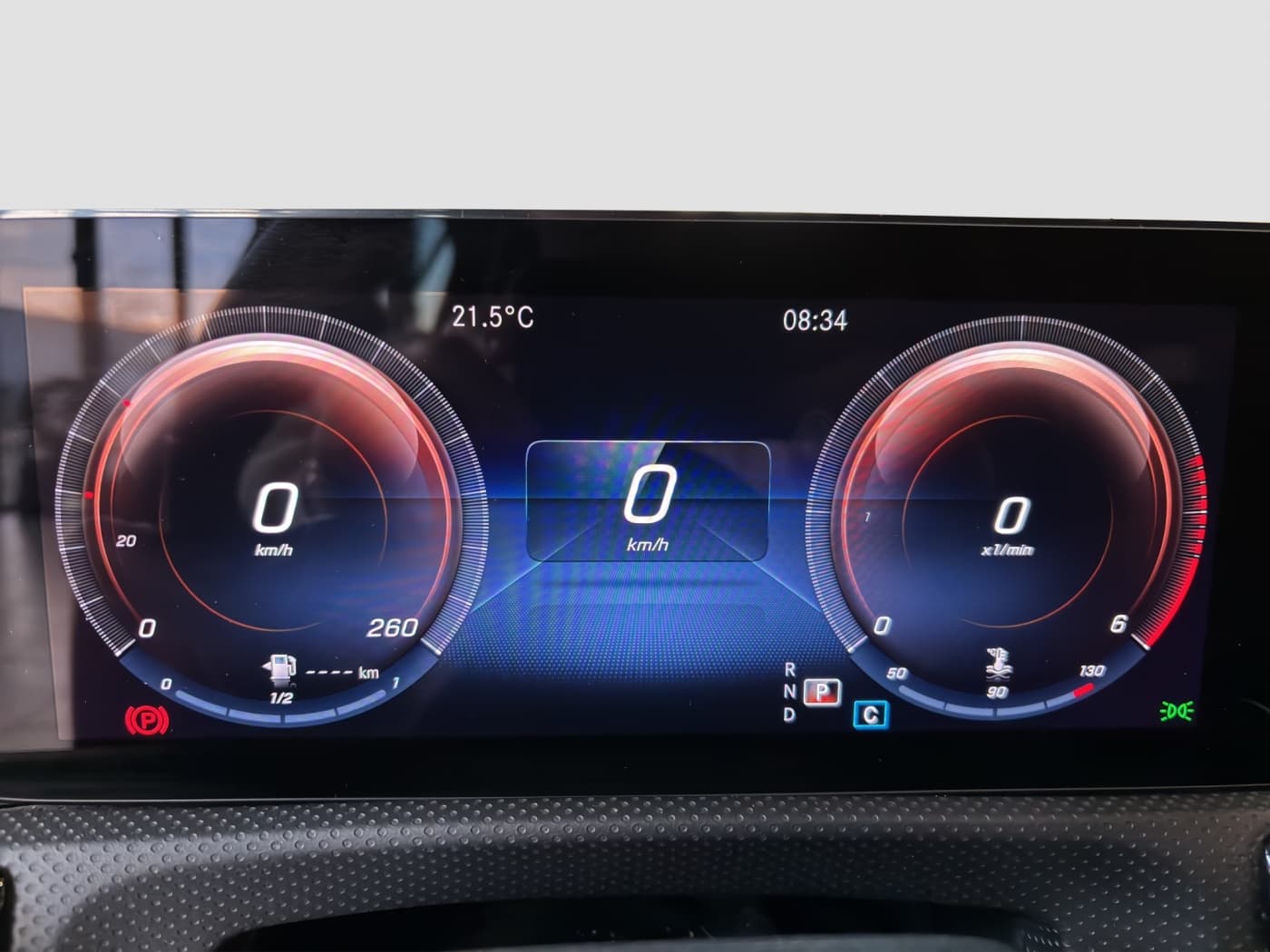 Mercedes-Benz CLA 200 d SB Bild 11