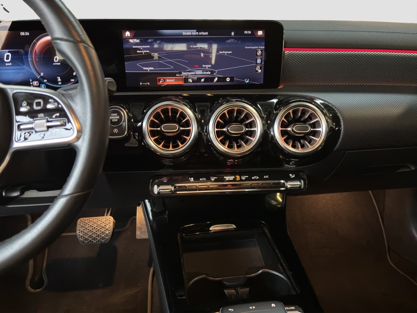 Mercedes-Benz CLA 200 d SB Bild 12