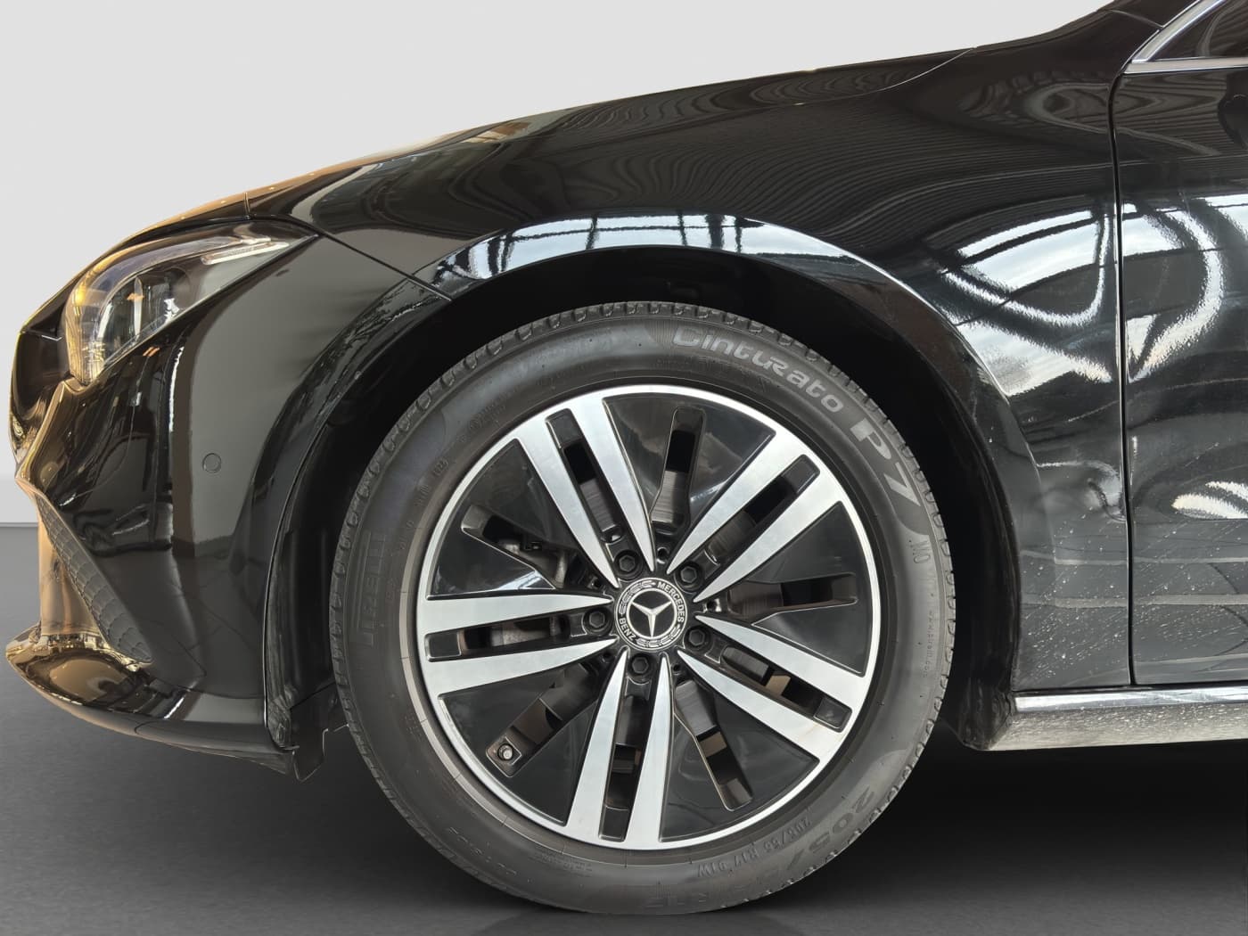 Mercedes-Benz CLA 200 d SB Bild 19