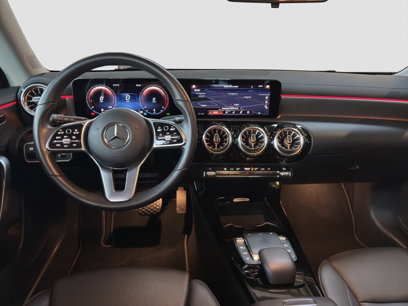 Mercedes-Benz CLA 200 d SB Bild 9