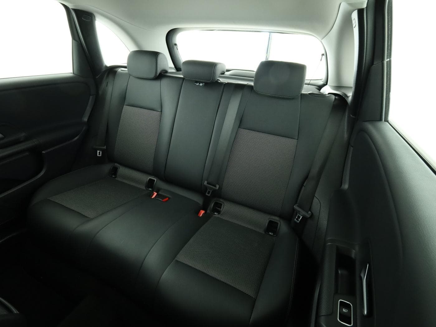 Mercedes-Benz B 250 e Bild 18