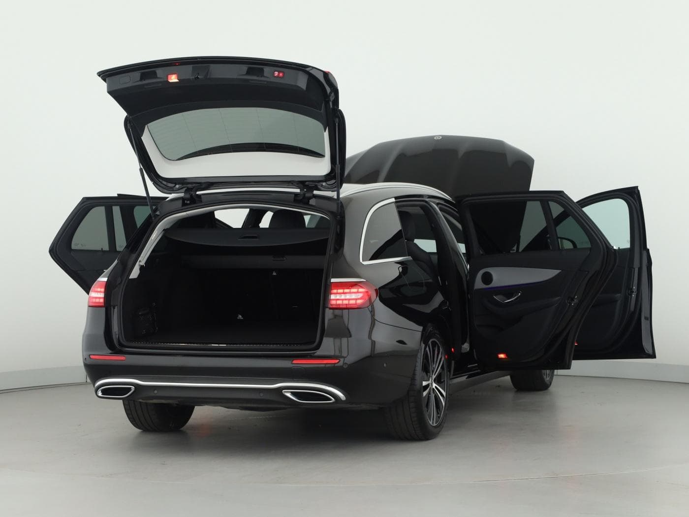 Mercedes-Benz E 220 d T Bild 9
