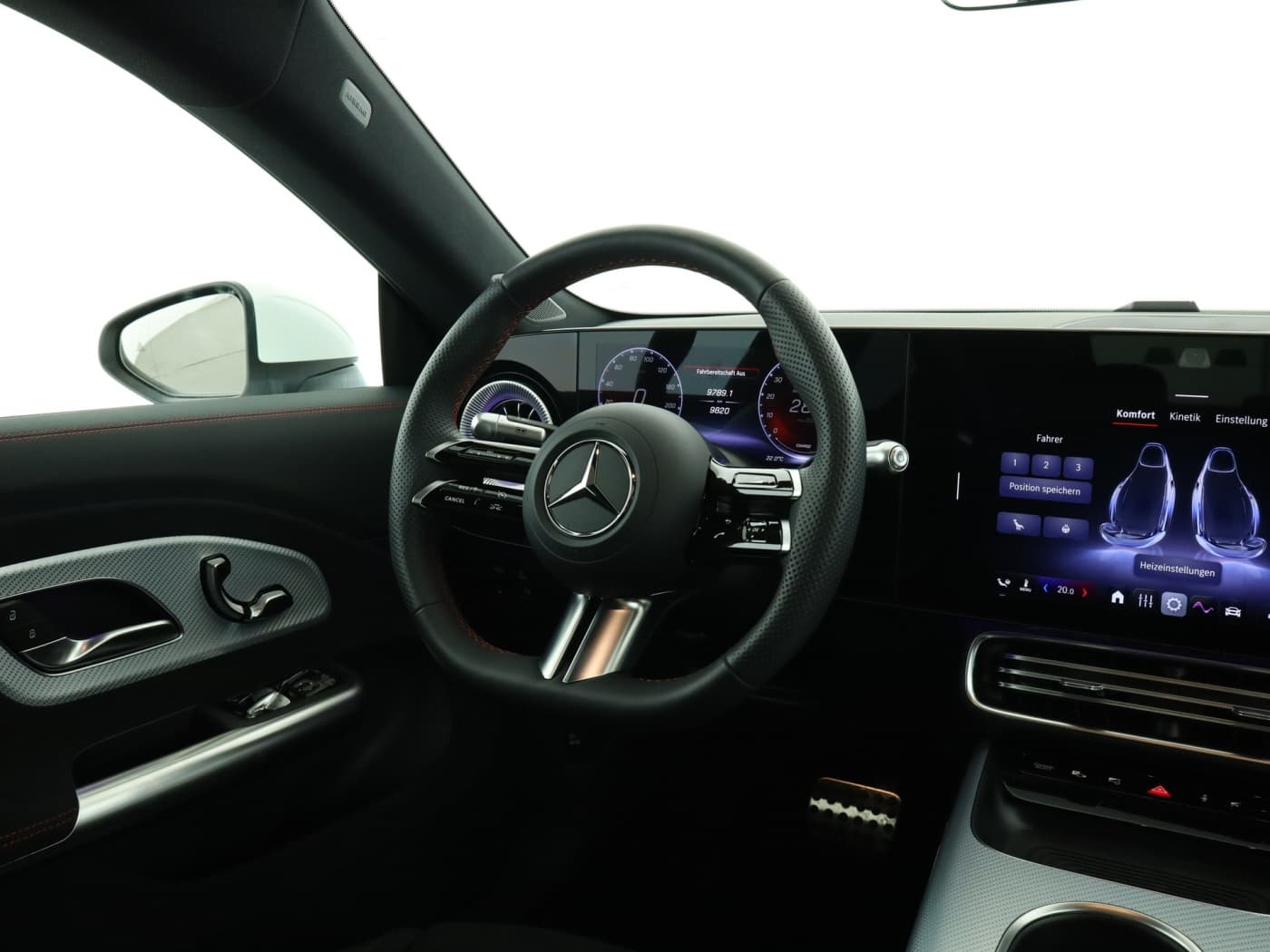 Mercedes-Benz CLA 350 4M EQ Bild 10