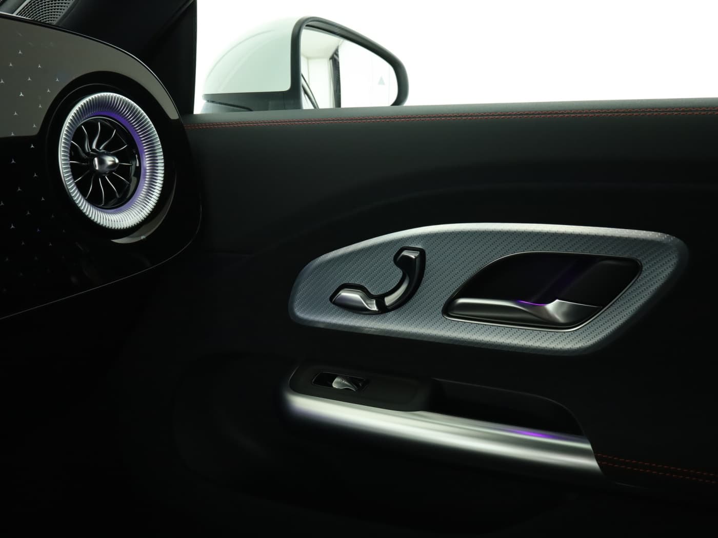 Mercedes-Benz CLA 350 4M EQ Bild 16