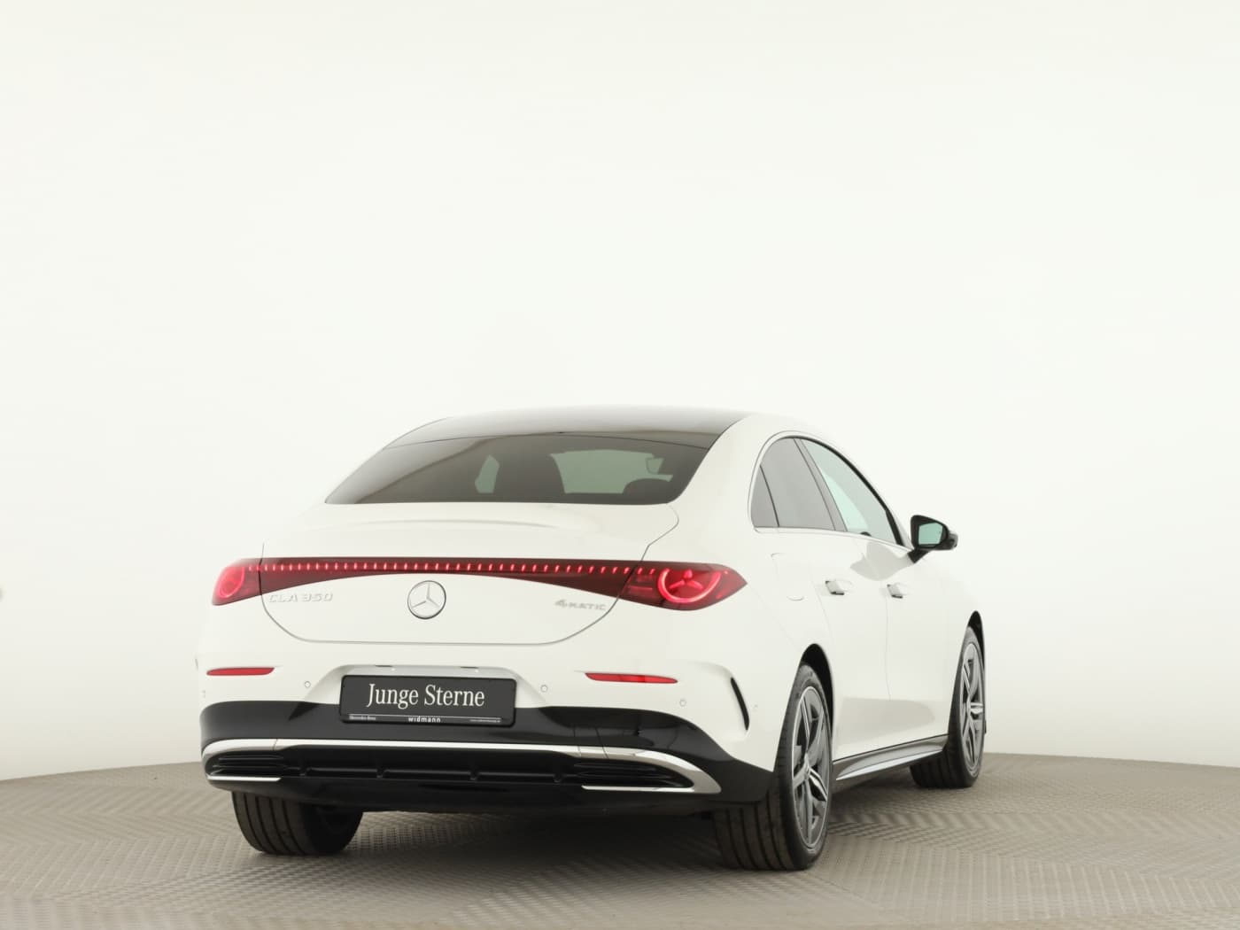 Mercedes-Benz CLA 350 4M EQ Bild 2