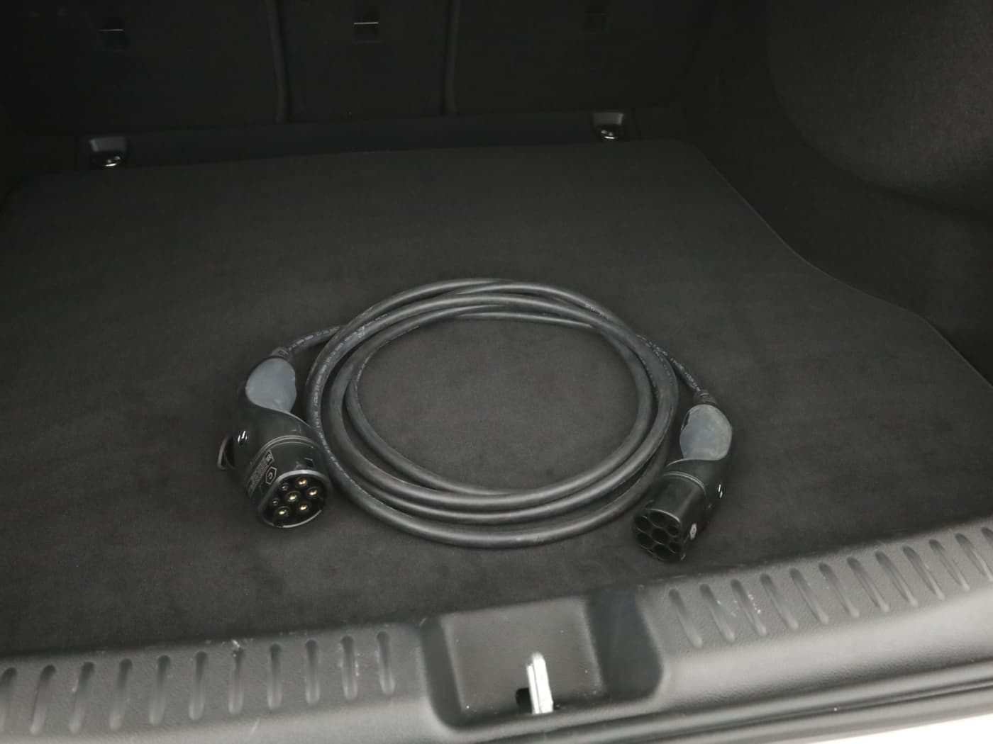 Mercedes-Benz CLA 350 4M EQ Bild 26