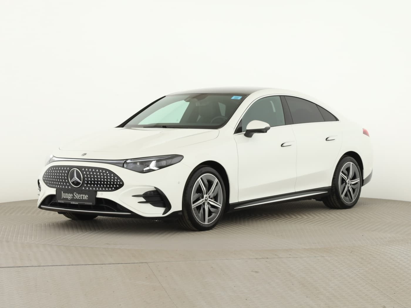 Mercedes-Benz CLA 350 4M EQ Bild 5