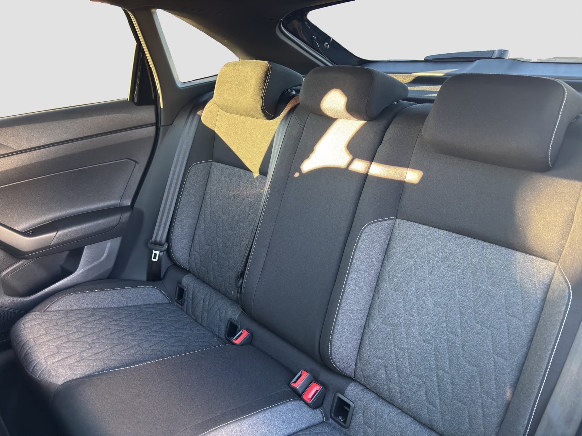 Volkswagen Taigo Life MOVE 1.5 TSI 150 PS DSG NAVI ACC Kamera Bild 14