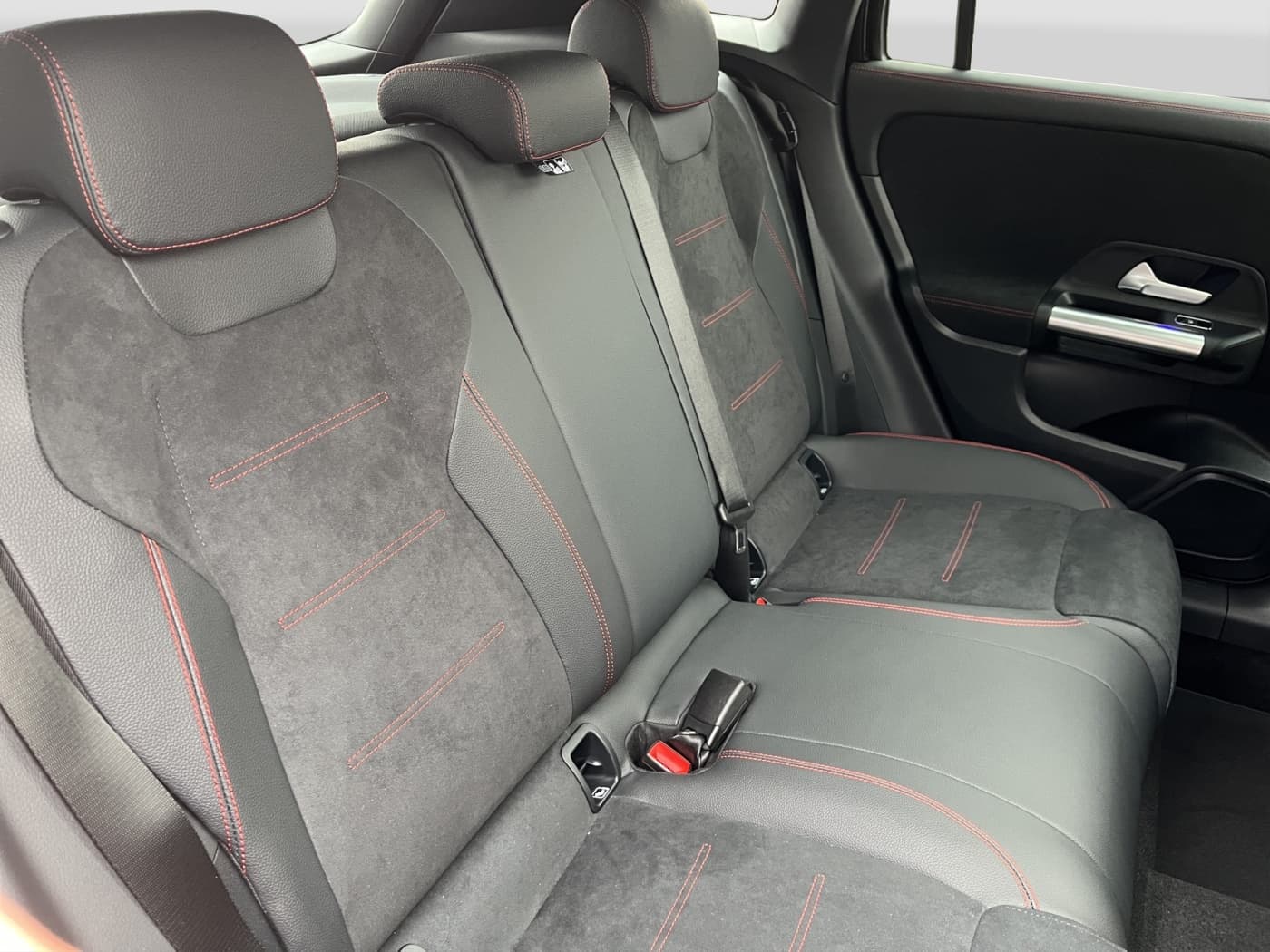 Mercedes-Benz GLA 180 Bild 15