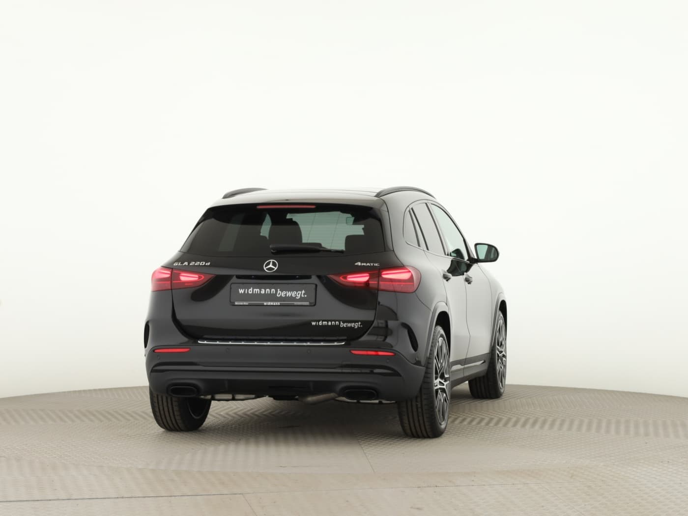 Mercedes-Benz GLA 220 d 4MATIC Bild 2