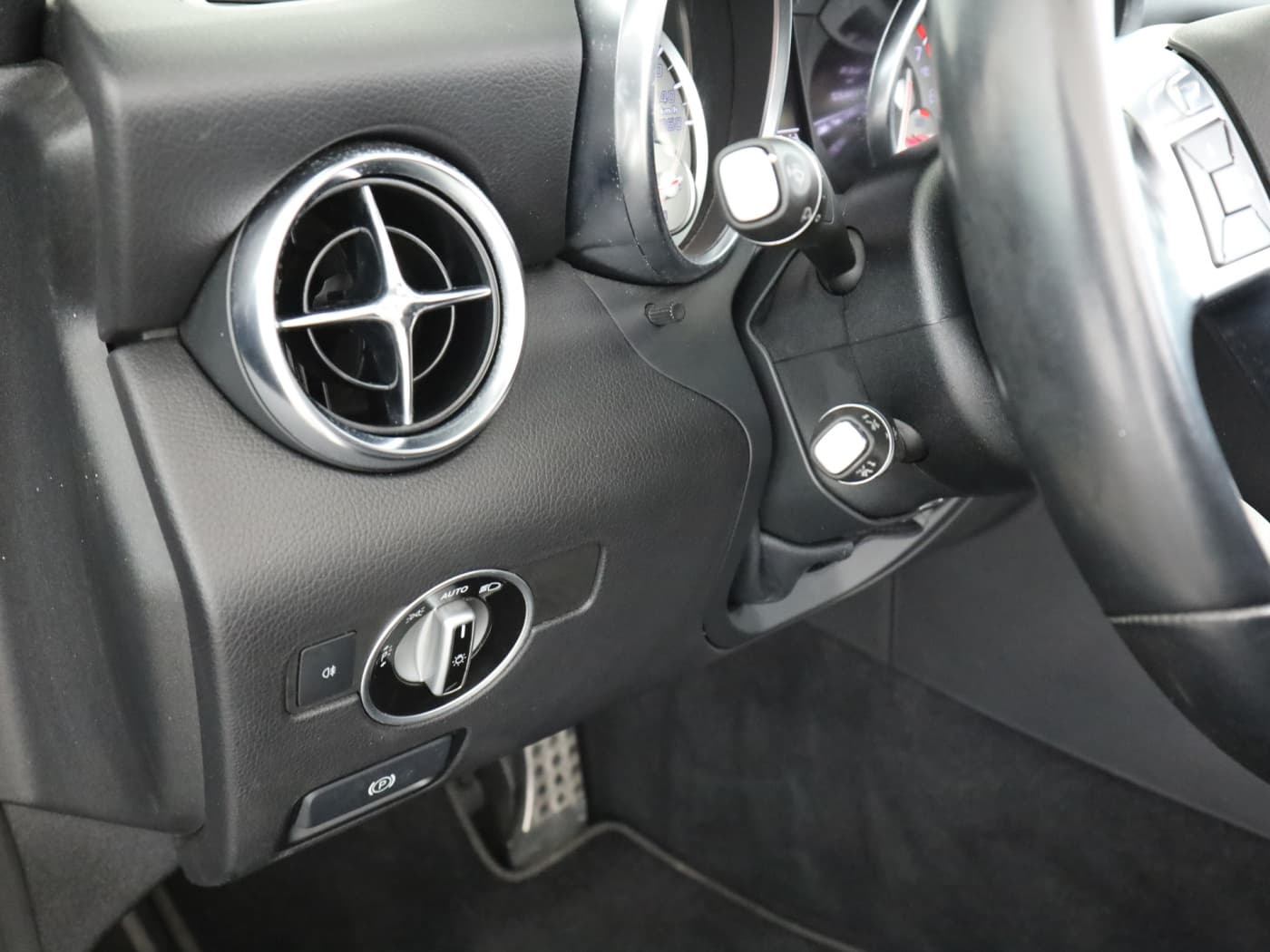 Mercedes-Benz SLK 250 Bild 25