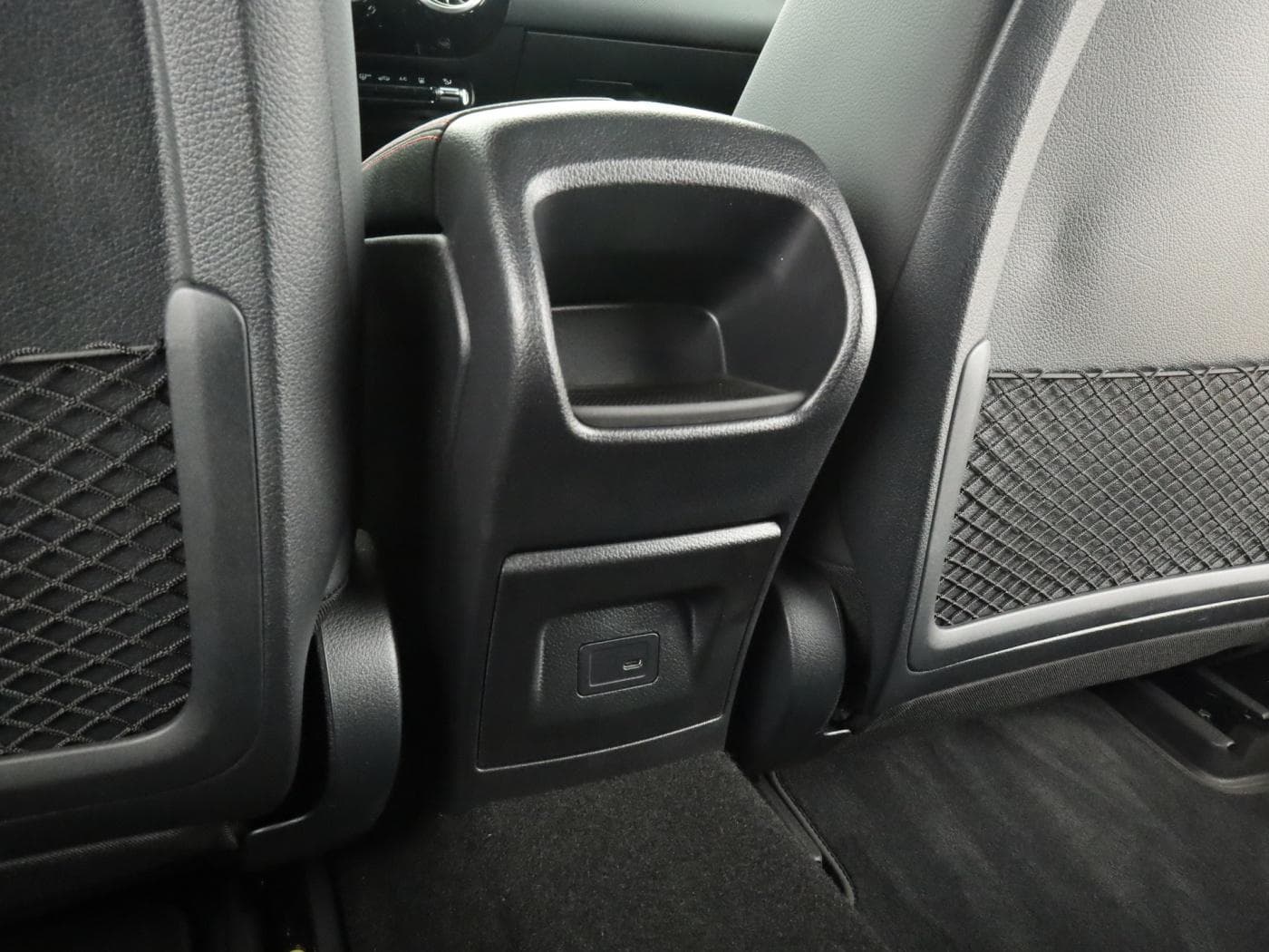 Mercedes-Benz CLA 250 e SB Bild 23