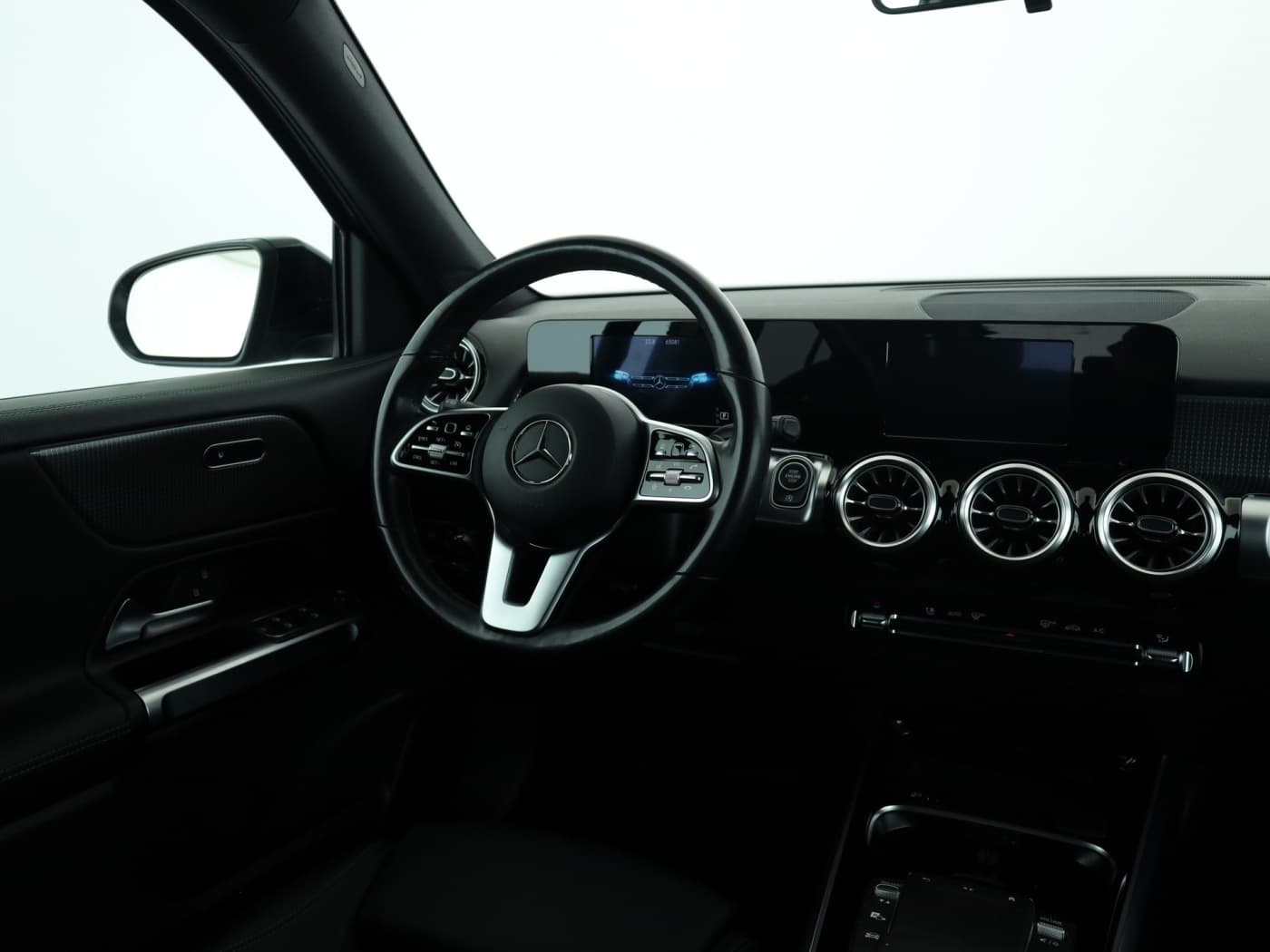 Mercedes-Benz GLB 220 d Bild 10