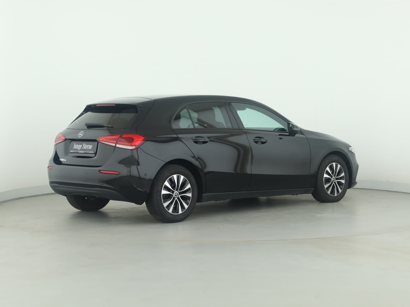 Mercedes-Benz A 180 d Bild 6