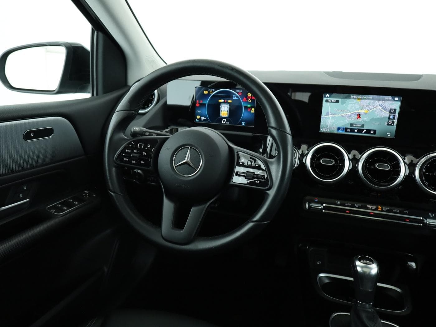 Mercedes-Benz B 180 d Bild 10