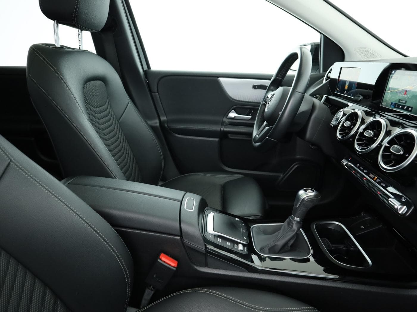 Mercedes-Benz B 180 d Bild 17